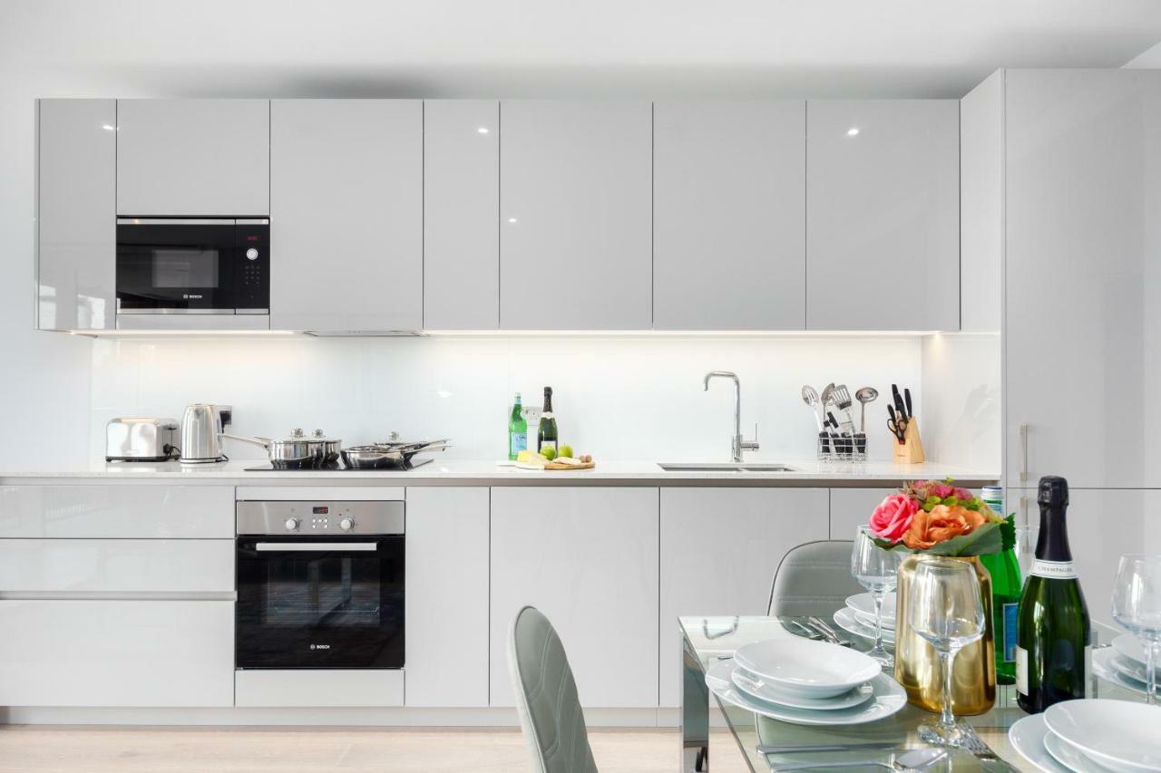 Two Bedroom Serviced Apartment With Balcony In Weymouth Building, Deacon Street London Exterior foto